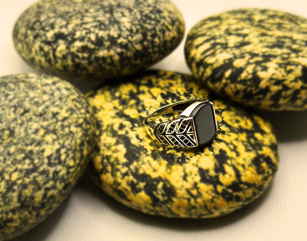 Bold Black Stone Ring (Pure Chandi 925)
