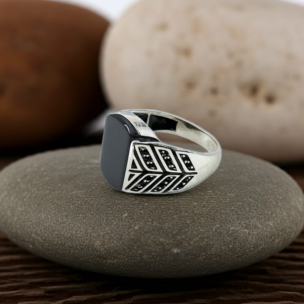 Bold Black Stone Ring (Pure Chandi 925)