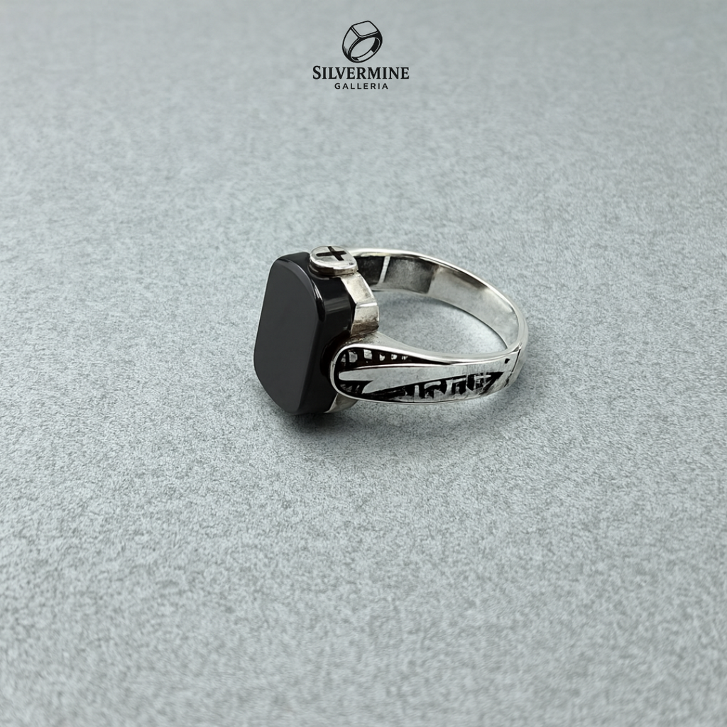 Turkish Signet Ring with Black Onyx (Pure Chandi 925)