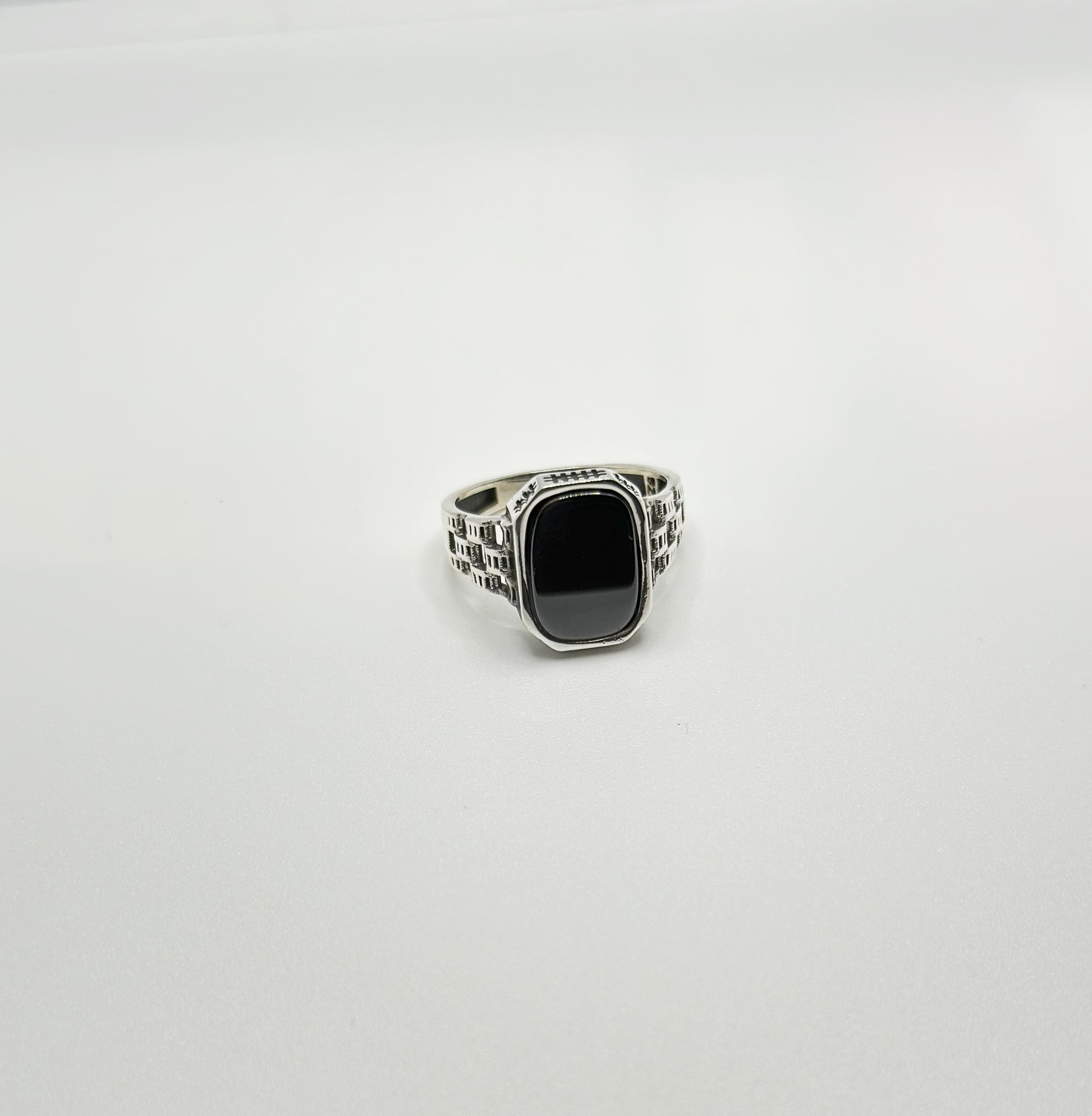 Ottoman Agate Silver Ring (Pure Chandi 925)