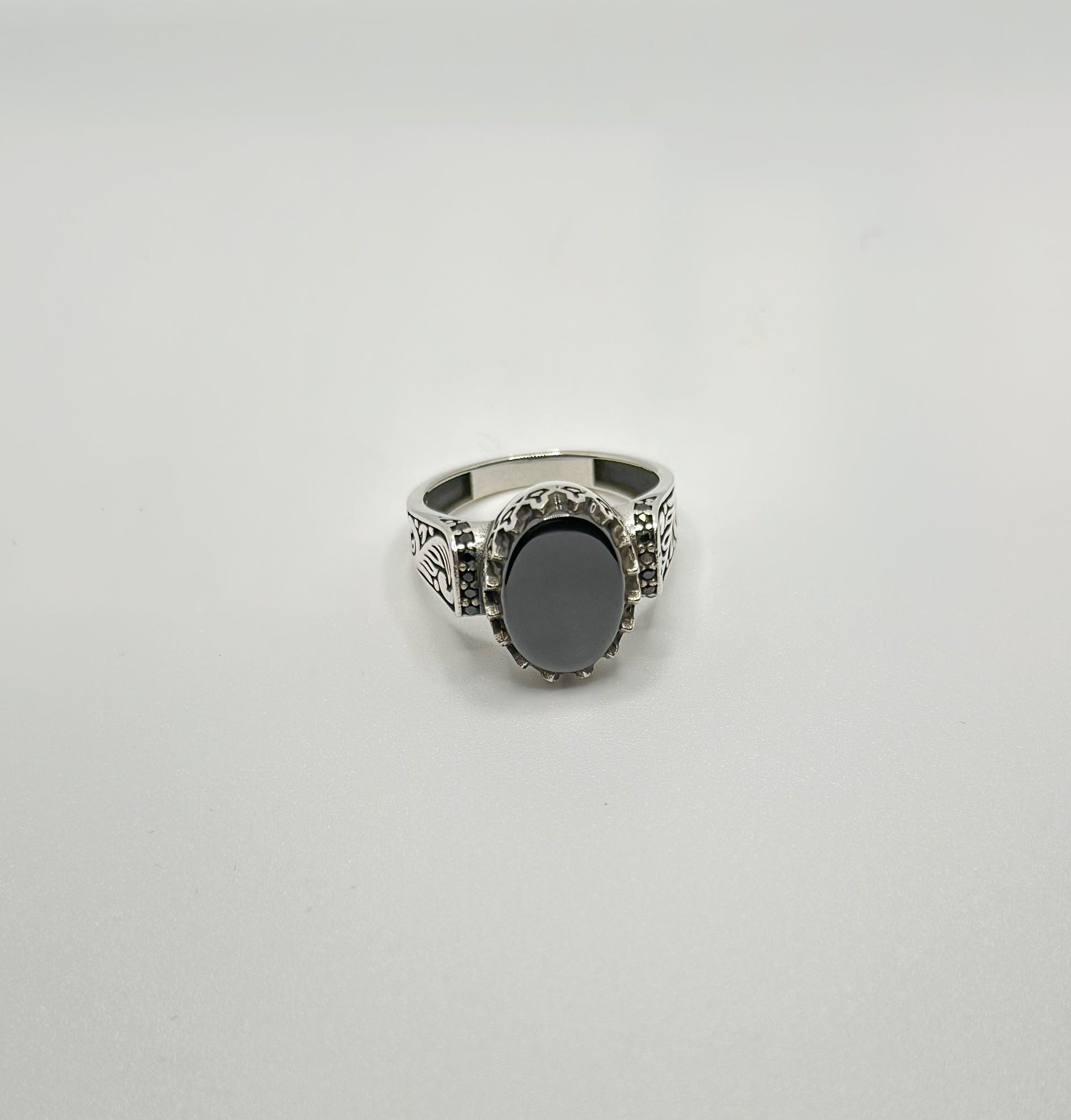 Shadow Monarch Ring (Pure Chandi 925)