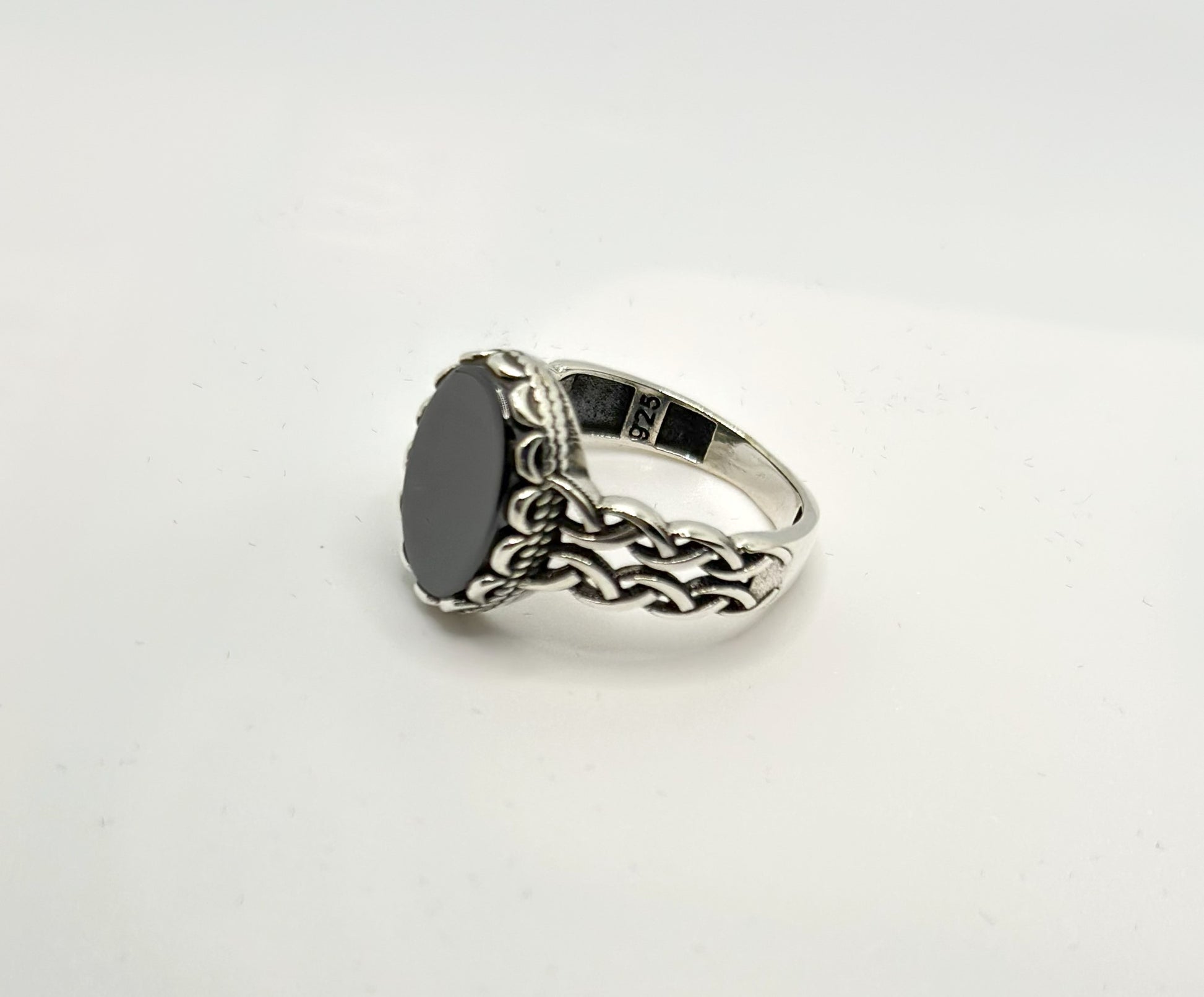 Ottoman Style Black Onyx Ring (Pure Chandi 925)