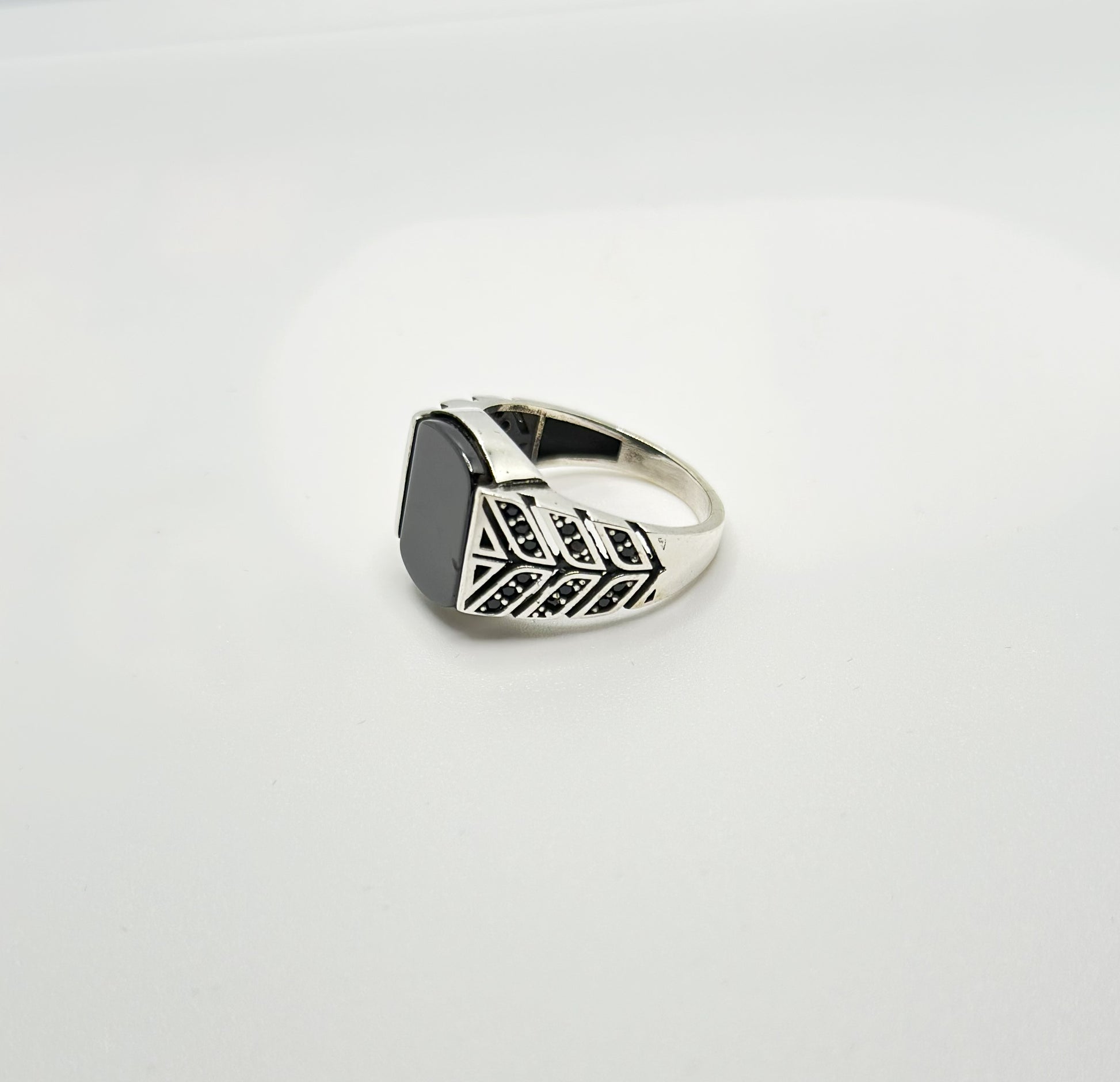 Bold Black Stone Ring (Pure Chandi 925)
